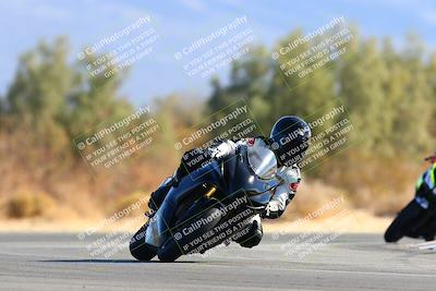 media/Jan-08-2022-SoCal Trackdays (Sat) [[1ec2777125]]/Turn 7 (1035am)/